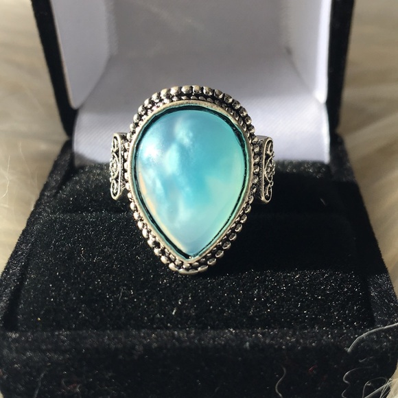Jewelry - Gorgeous Blue Moonstone Pear Shaped Ring Size 6